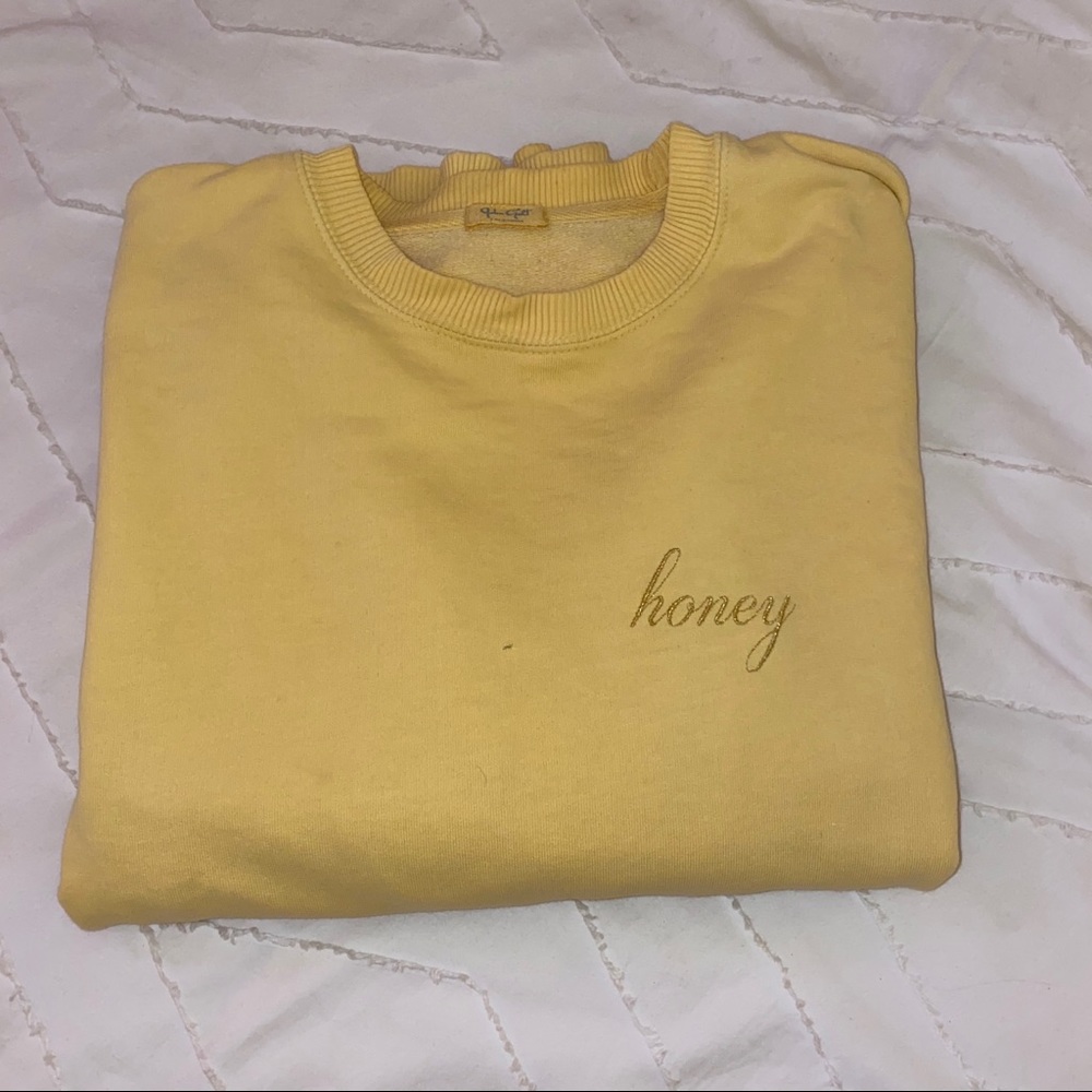 Brandy Melville sweatshirt